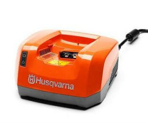 CARGADOR-HUSQVARNA-QC-330